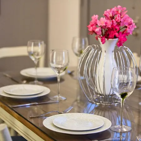 Vila Shore Boutique With Sea View