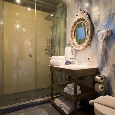 Shore Boutique With Sea View Βίλα