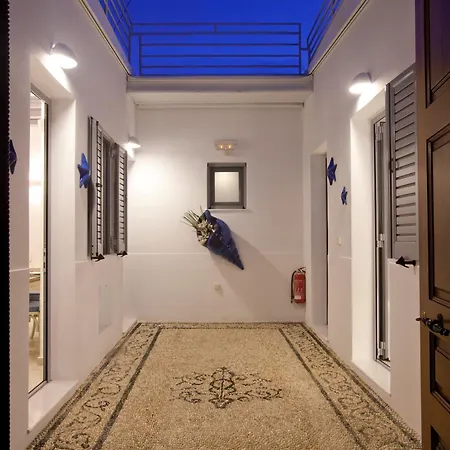 Shore Boutique With Sea View