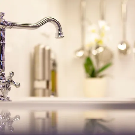 Shore Boutique Lindos (Rhodes)