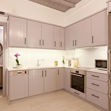 Shore Boutique With Sea View