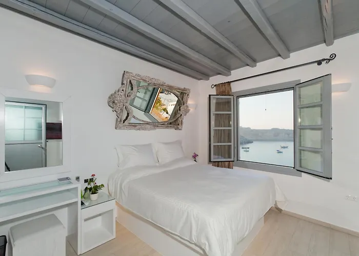 Willa Shore Boutique With Sea View *