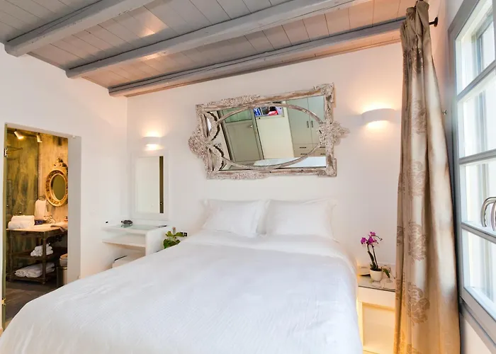 Shore Boutique With Sea View