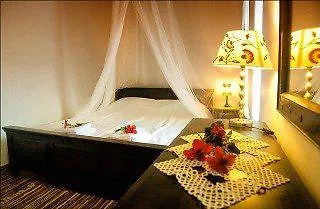 Shore Boutique With Sea View